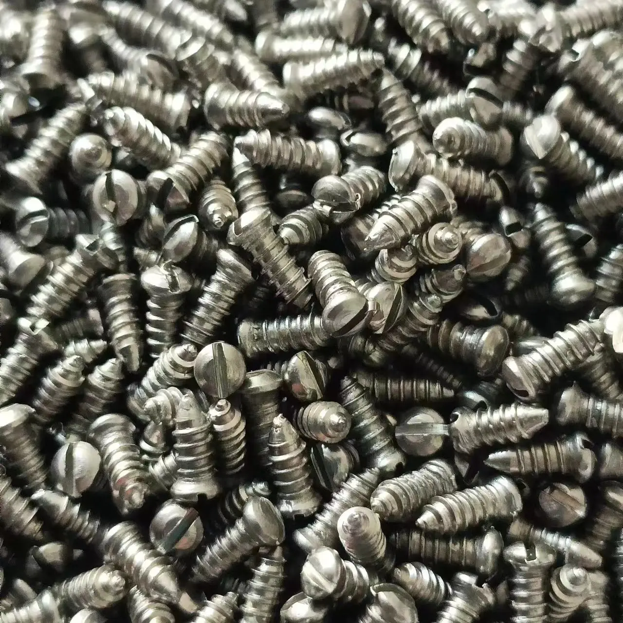 

100pcs Clarinet wood grain Screws M2*4.5