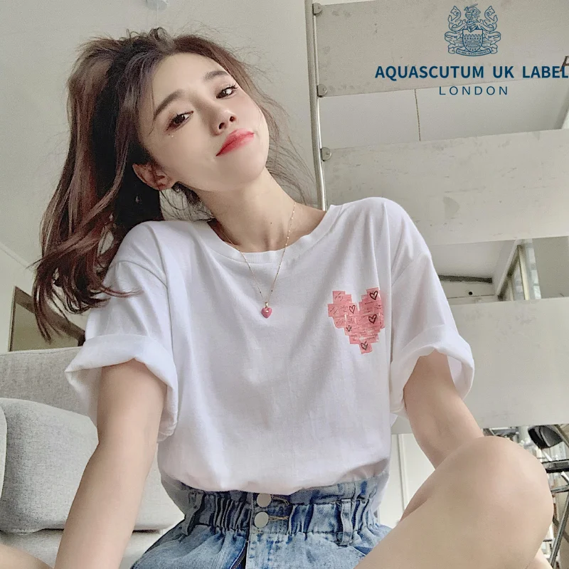 

Aquascutum Love printed white short sleeved T-shirt women's fashion Korean version loose medium length casual versatile chic po