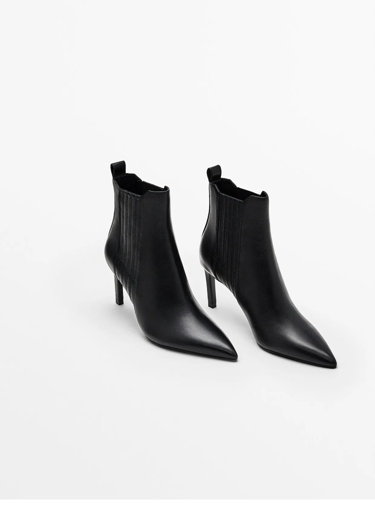 

2022 Winter New Women's Shoes Black Leather Pointed Fine High Heel Design Ankle Boots Fashion Short Boots Female Thin Thin Boots