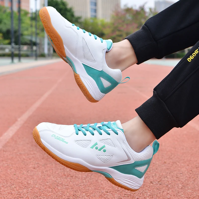 New Badminton Shoes Men's and Women's Tennis Fitness Shoes Lightweight Non-slip Badminton Volleyball Shoes Size 36-46
