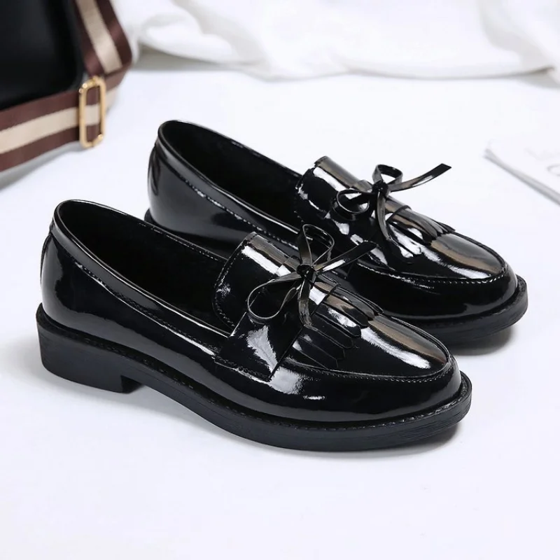 Leather Loafers Women's Black Patent Platform Slip on Shoes for Women 2023 New Spring British Tassel Casual Bowknot Flats Shoes