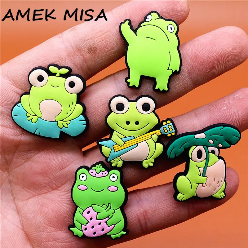 

Free Shipping Funny Shoe Designer Charms Accessories PVC Arrogant Cute Frogs Croc Jibz Buckle Decorations fit Party Kids Gifts