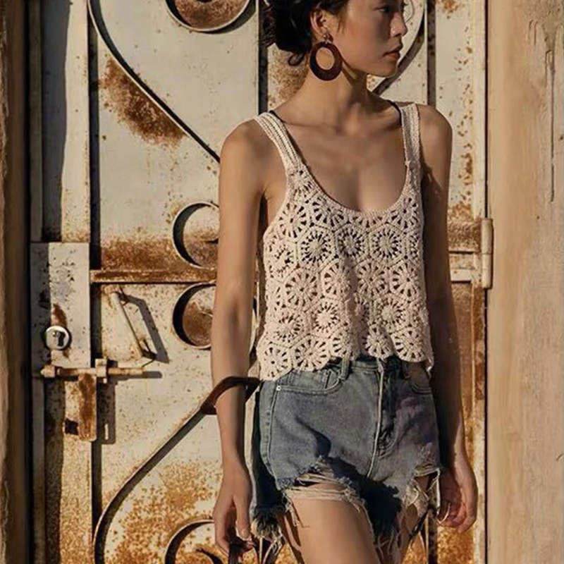 Женская вязанная крючком укороченная майка в стиле бохо полая бретелька без
