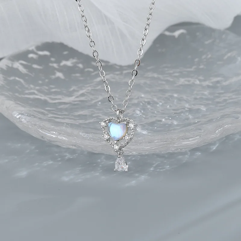 

PANJBJ Silver Color Love Heart Necklace Zircon Moonstone Water Droplet Romantic Jewellery Birthday Gift Dropshipping Wholesale