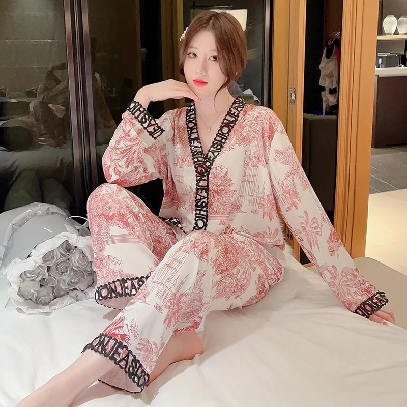 Spring Mountain Rudai Pajamas Women's Spring New Ice and Snow Silk Pants Long sleeved Printed Outwear Home Fur