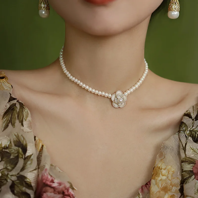 

MASA Classic Camellia Pearls Beads Necklace Clavicle Chain Woman Luxury Neck Jewelry Wedding Party Accessories Gift for Girls