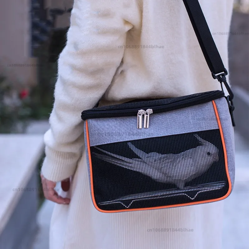 

Портативная маленькая клетка для аксессуаров, легкая дышащая летающая птица