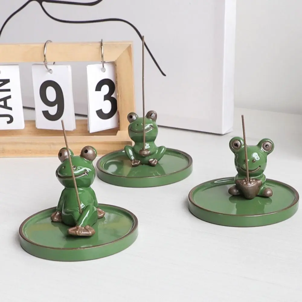 

Frog, Mushroom Shape Handmake Ceramics Frog Figurines Desktop Ornaments Incense Stick Holder Aromatherapy Base