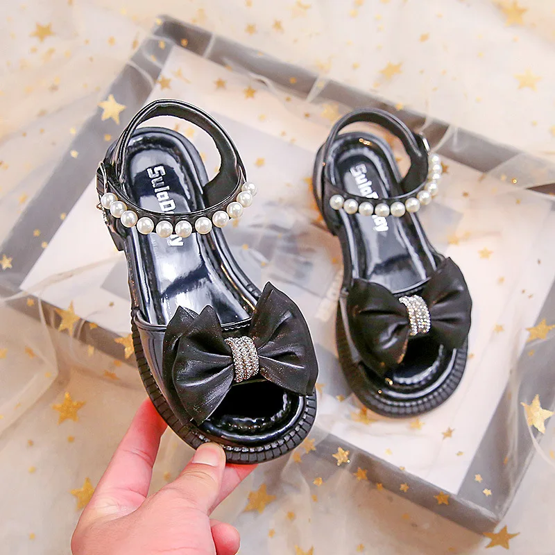 

2022 New Summer Korean Kids Little Girls Pearls Sandals Soft Bottom Bow Temperament Sweet Princess Dress Shoes for Party Show