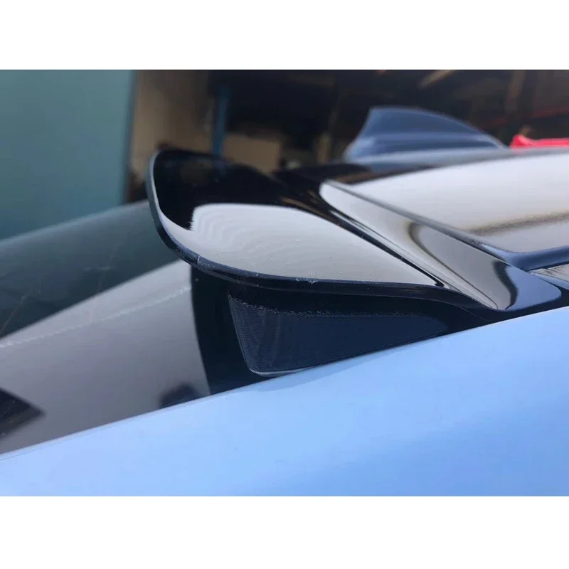 Спойлер на заднее окно для BMW E90 козырек 4dr 2005-2011