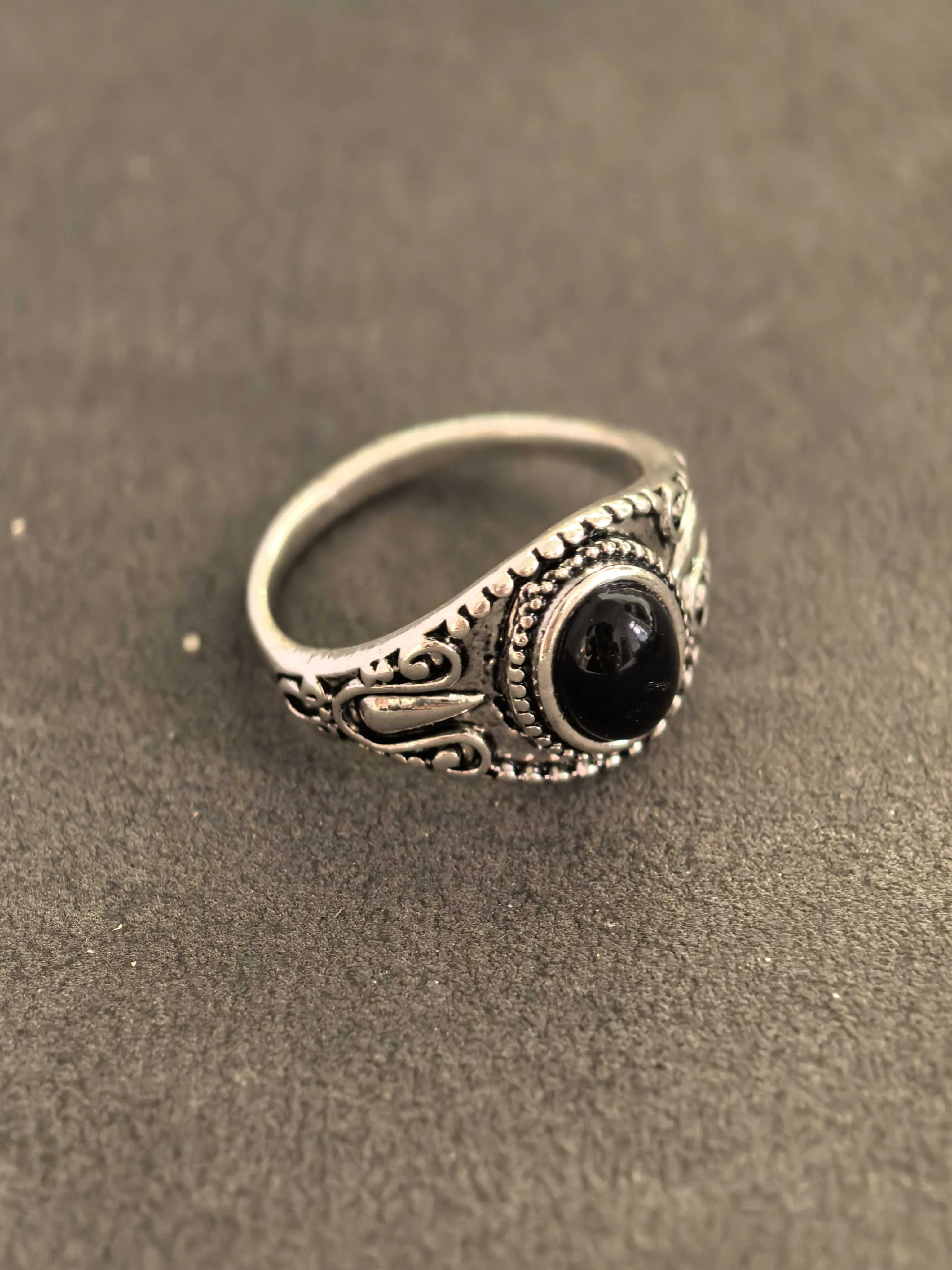 Qingdao Factory Personalized Ring Men and Women Inlaid Obsidian Black Oil Dripping Snake Index Finger