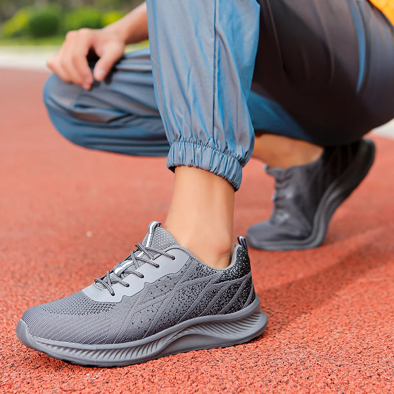 2022men's summer new casual sneakers woman lightweight large size outdoor sports shoes Beach shoes couple mesh tenis masculino