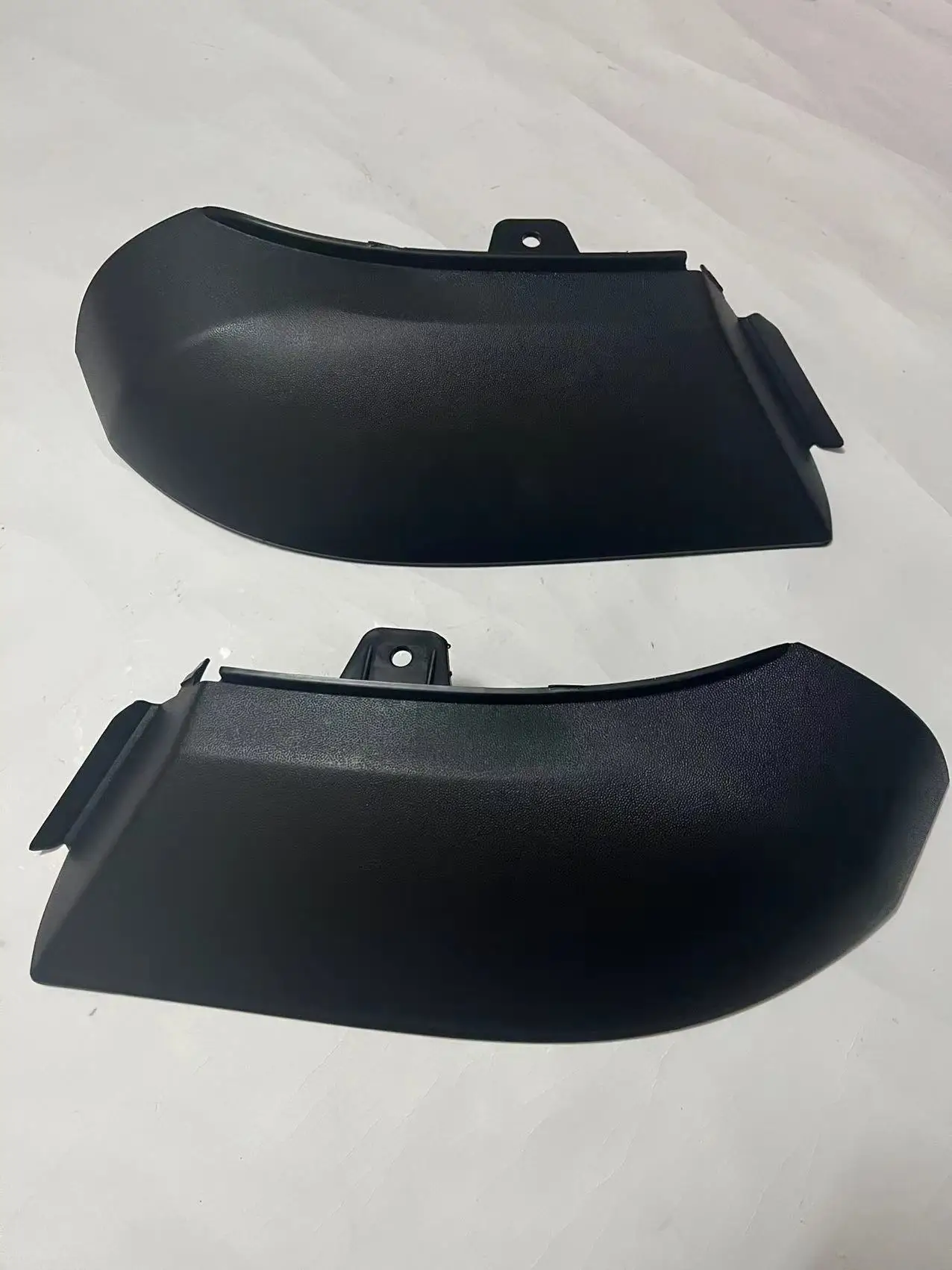 Front Bumper Outer Cover Right&Left Passenger molding Trim W164 GL350 GL450 GL500 OEM;A1648858725+A1648858825