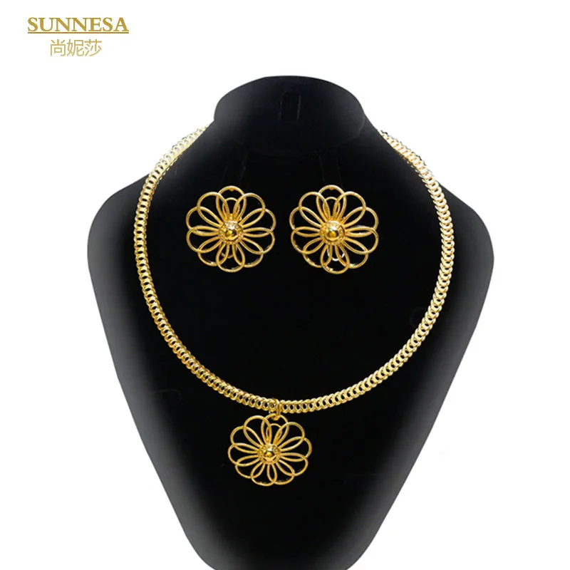 

2023 Classic Dubai Jewelry Sets for Women Earrings Bracelet Ensembles Necklace Jewellery 18k Gold Luxury Designer Indian Bijoux