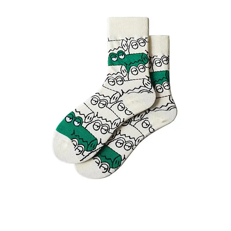 

Cartoon green crocodile cute animal college style versatile skateboard socks men and women in tube socks