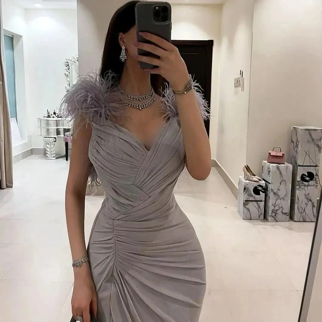 

Elegant Feathers Mermaid Trumpet Woman Formal Wedding Guest Evening Prom Dresses V-Neck Sleeveless Pleat Ruched 2023