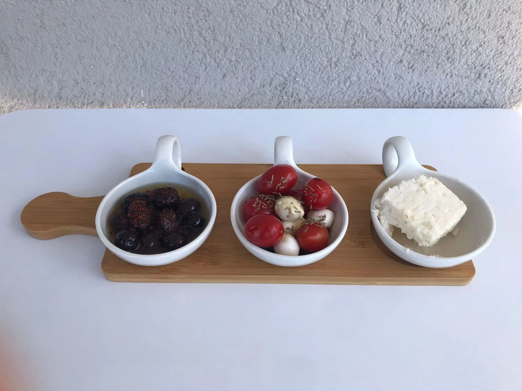 Керамическая тарелка для фруктов Сервировочная японская маленькая с подносом