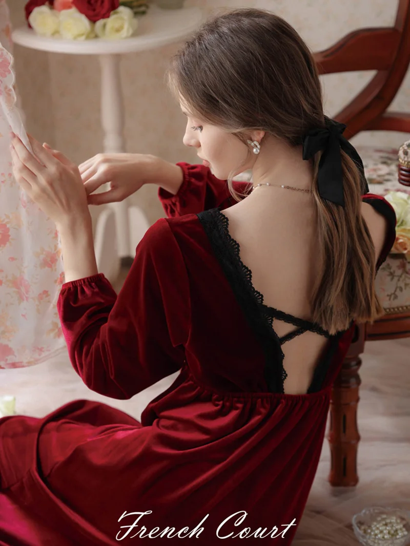 Women Autumn Winter Sexy Velvet Long Princess Nightdress Backless Velour Robe Courtly Style Vintage Nightgown Sleepwear Nightie