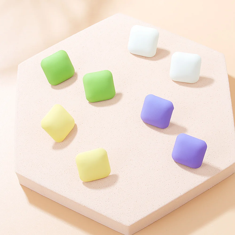 

Korean version of the new paint geometric square earrings exaggerated fashion simple wild red earrings retro cold wind female