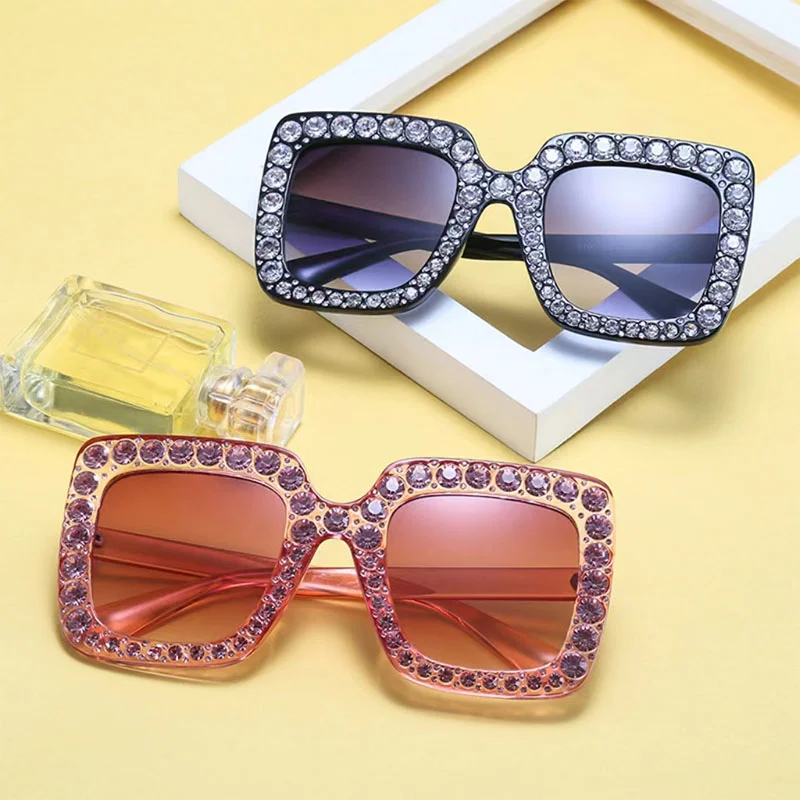 

New Large Frame Square Sunglasses Women's Decorative Diamond Fashion Sun Glasses Lady Outdoor Driving Eyewear UV400 Gafas De Sol