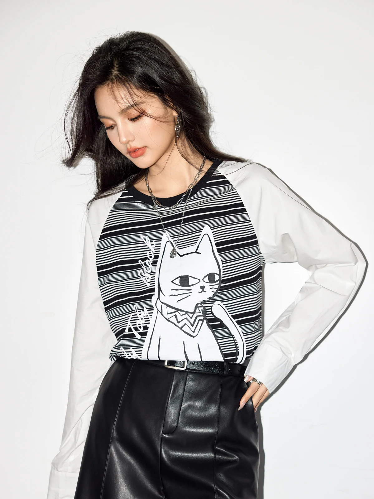 Aige Корейская уличная модная футболка в стиле ретро весенне-осенняя свободная