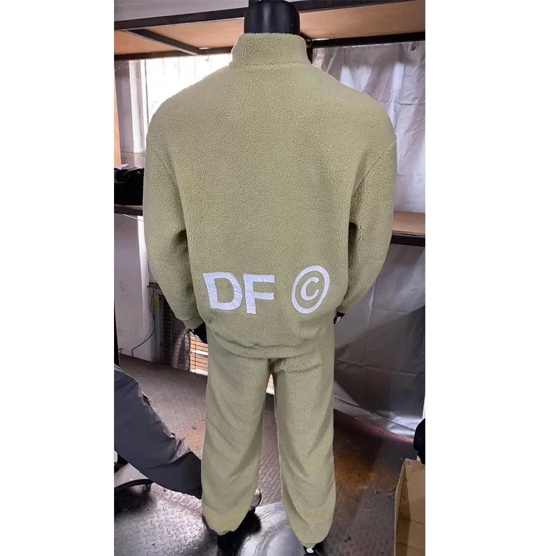 Рисунок 6 - Мужской флисовый комплект из двух предметов