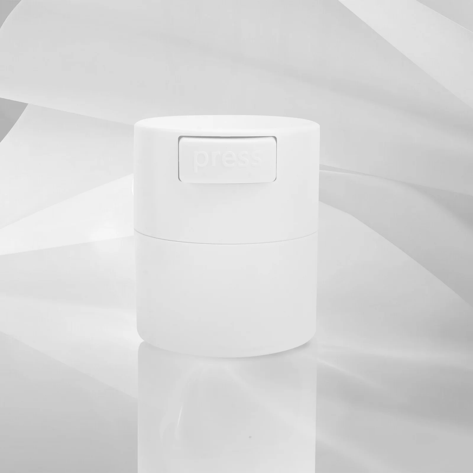 

Glue Eyelash Storage Extension Case Container Lash Holder Extensions Jar Tank Supplies Grafting Organizer Box Organizers