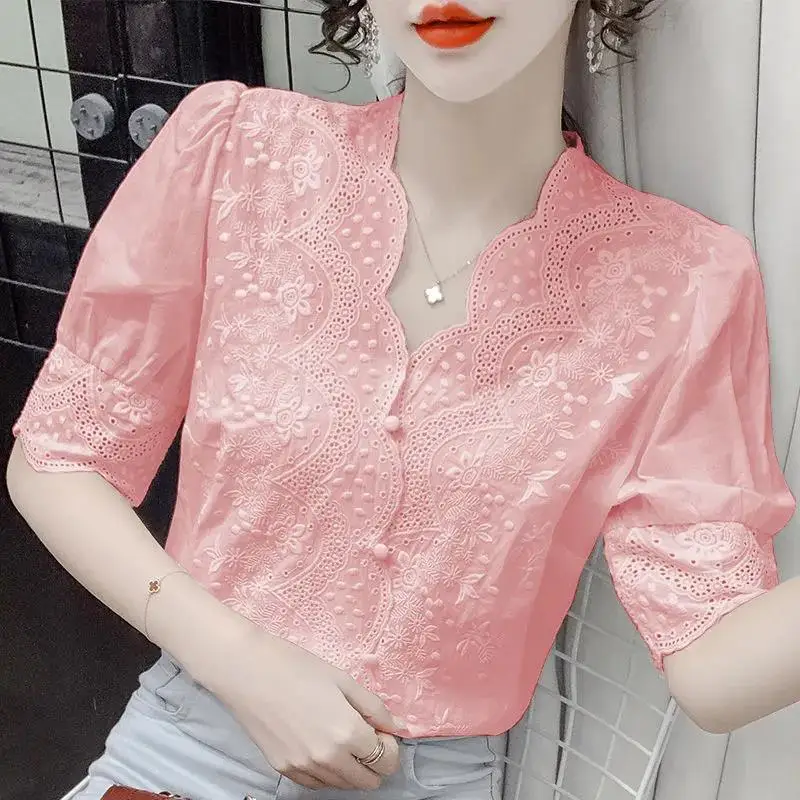 

2022 Women's Summer Fashion V-neck Lace Shirts Female Floral Embroidery Buttons Blouses Ladies Short Sleeve Casual Shirts U14