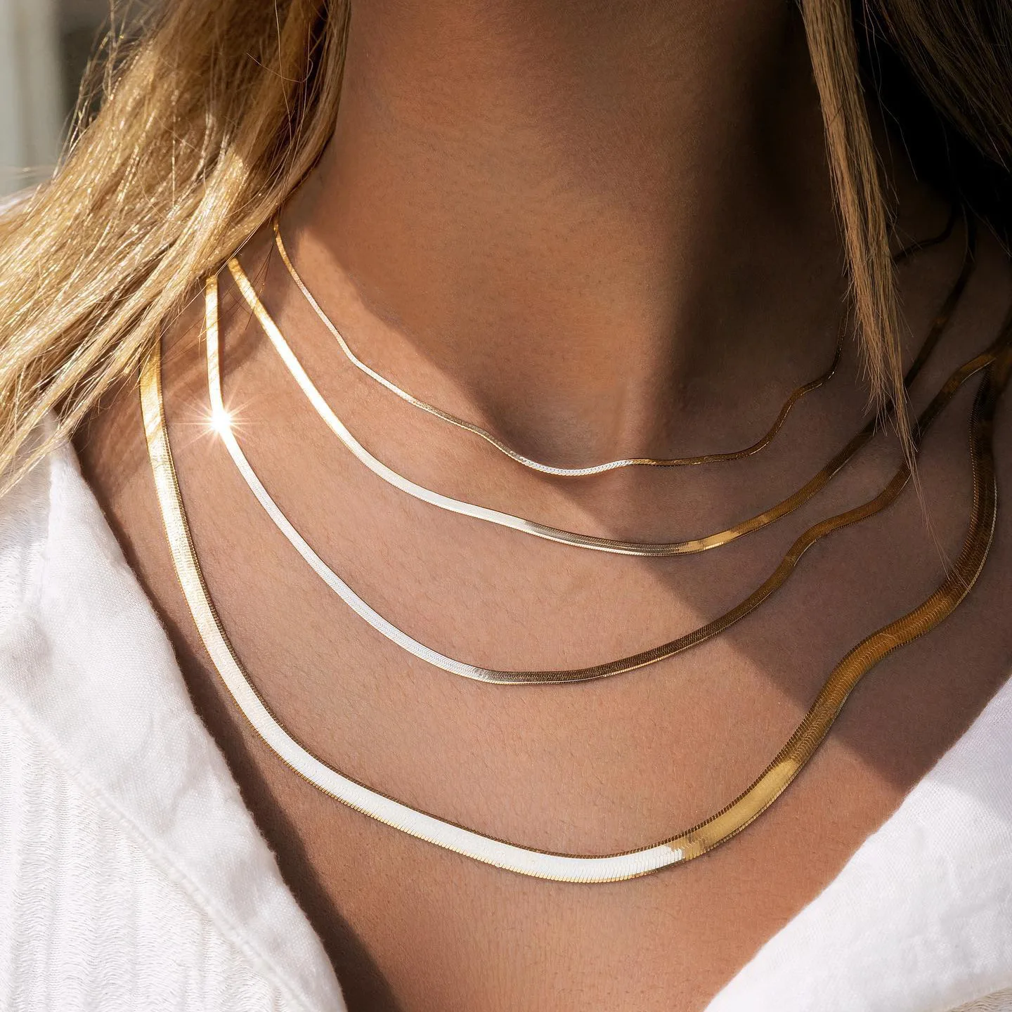2023 New Vintage Unisex Snake Choker Herringbone Gold Color Chain Necklace for Women Party Fashion Jewelry Gifts