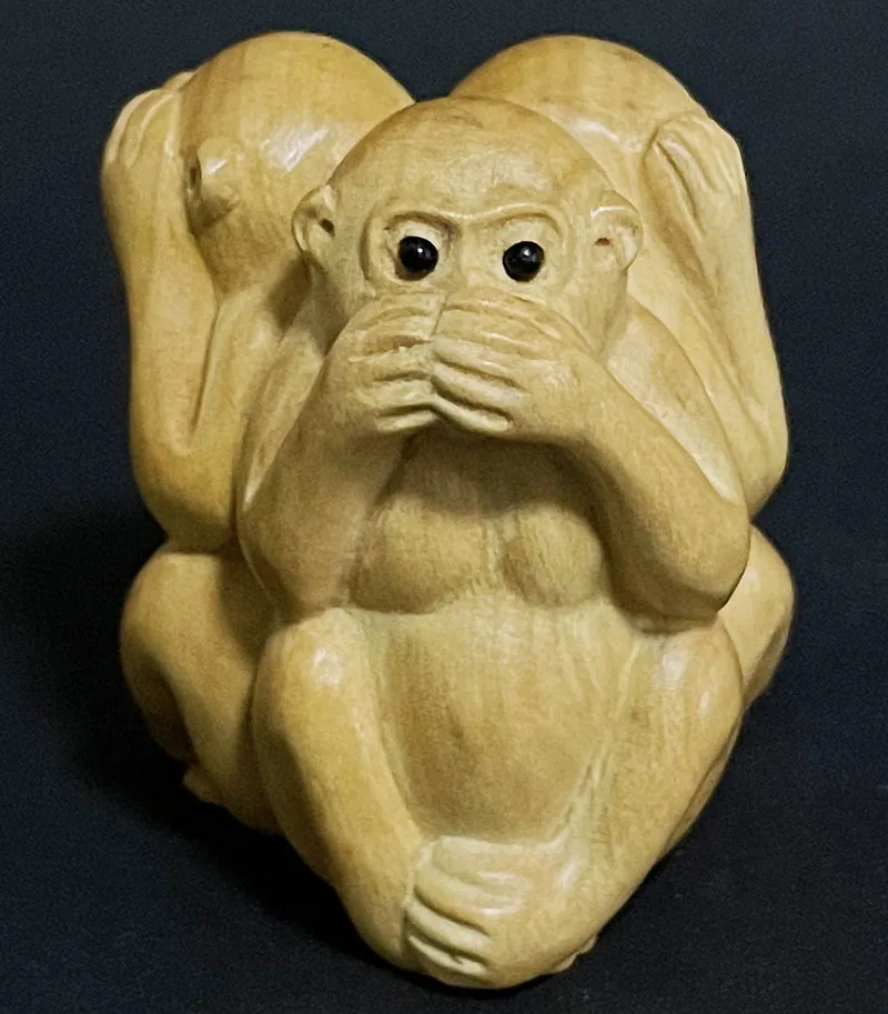 

Японская статуэтка обезьянок из бокса