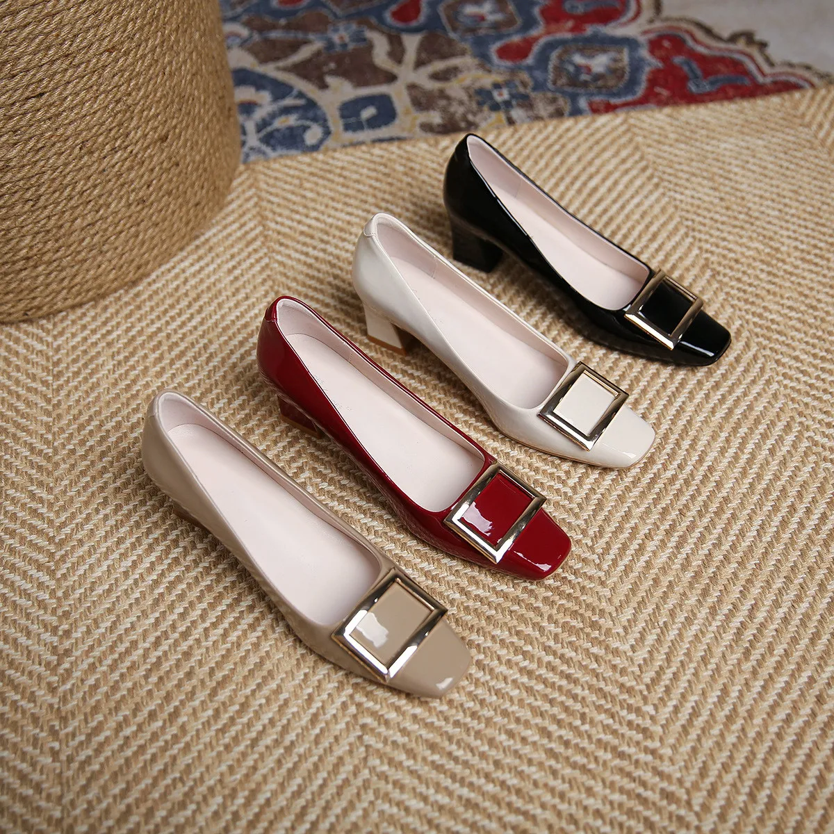 

Square Head Patent Leather Square Buckle Medium Heel Shoes For Women 2022 New Shallow Mouth Thick Heel High-Heeled Women's Shoes