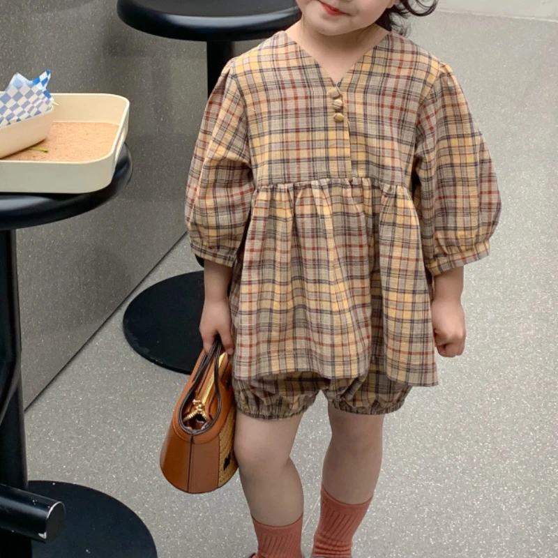 

HoneyCherry New Girls Retro Plaid Short-sleeved Shirt Bread Pants Sets Girl Clothes Outfits