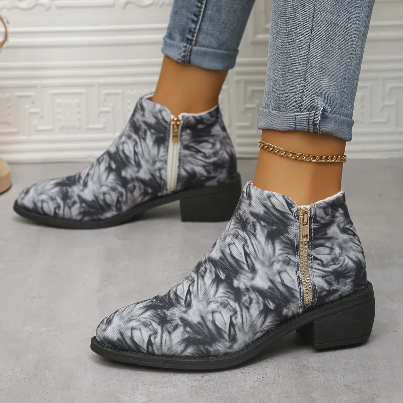 

Женские ботинки 2023, брендовая Базовая женская обувь, ботильоны в стиле ретро, женские ботинки с принтом и боковой молнией, женская обувь с острым носком и квадратным каблуком