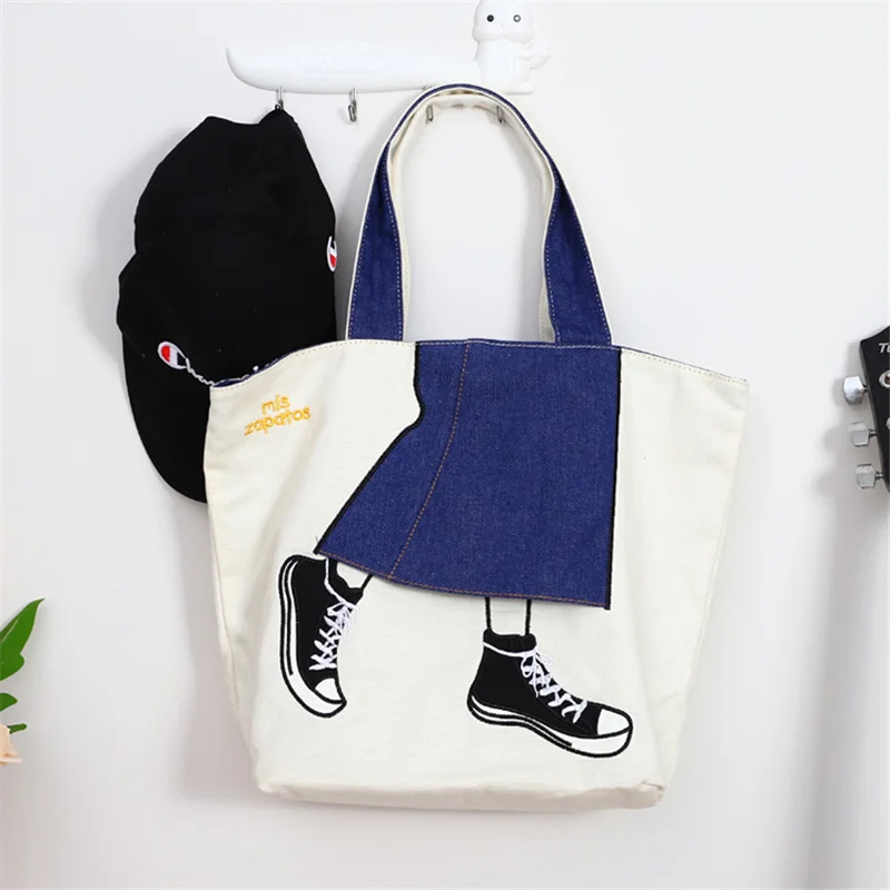 

2022 Hot Sale New Trendy Fashion Casual Denim Handbag Women All Match Portable Large Capacity Shoulder Canvas Bag Sac Luxe Cc
