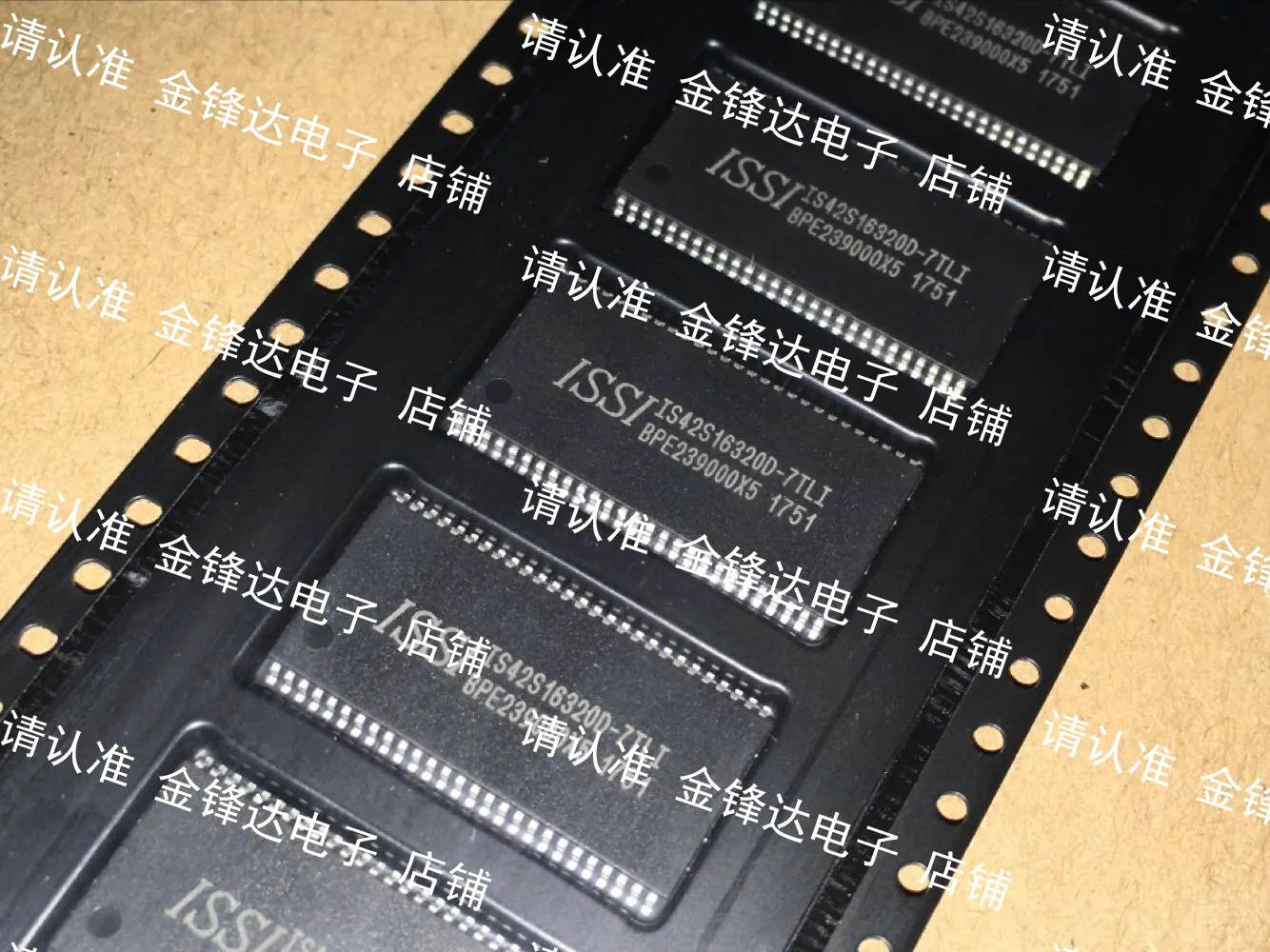 

IS42S16320B-7TLI / B-7TL / B-6TL / F-6TLI / D-7TLI