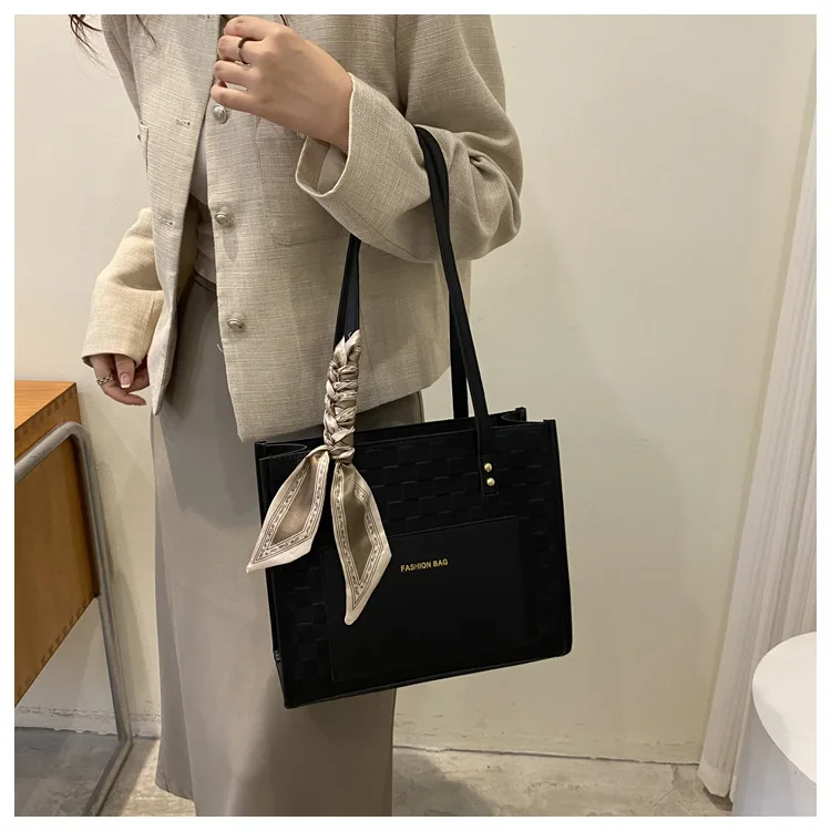 Silk Scarf Decorative Temperament Commuter Bag Female Popular Style Texture One-shoulder Tote Bag