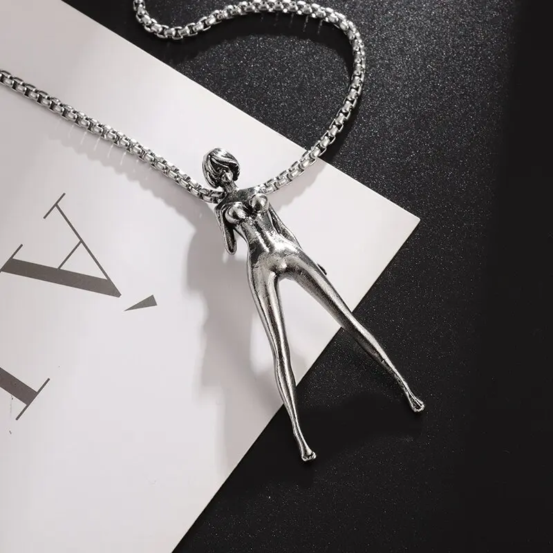 

Classic Cartoon Two-Dimensional Sexy Girl Pendant Exquisite Cosplay Jewelry Party Gift for Men and Women