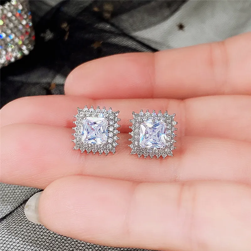 Великолепные квадратные серьги-гвоздики TOBILO с низким вырезом и АА фианитами