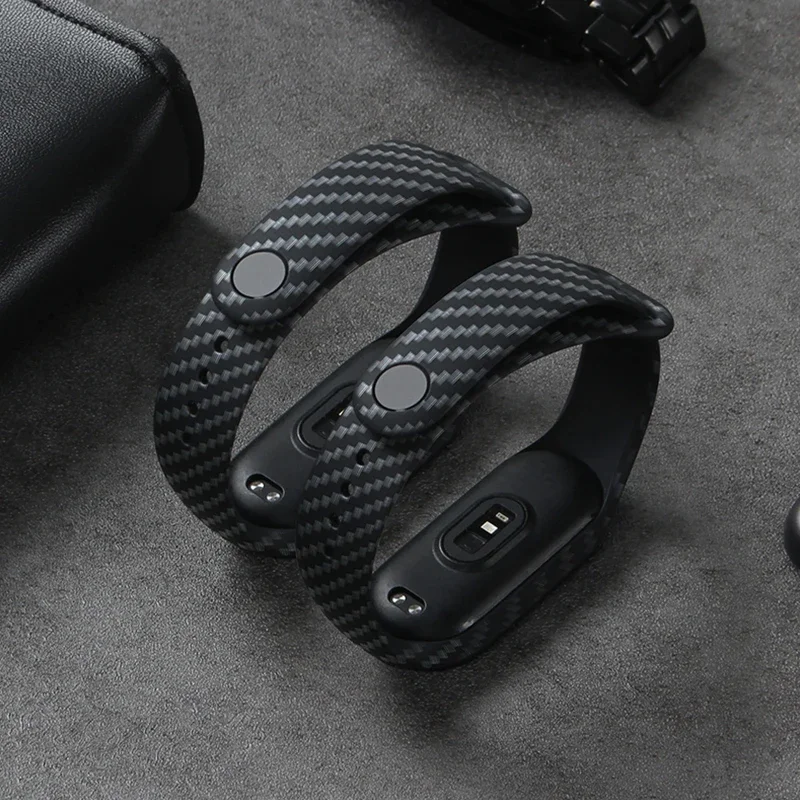 Фото Ремешок из углеродного волокна для Xiaomi Mi Band 7 nfc, браслет для умных часов, силиконовый браслет correa Mi Band 6 4 5 3, аксессуары №1