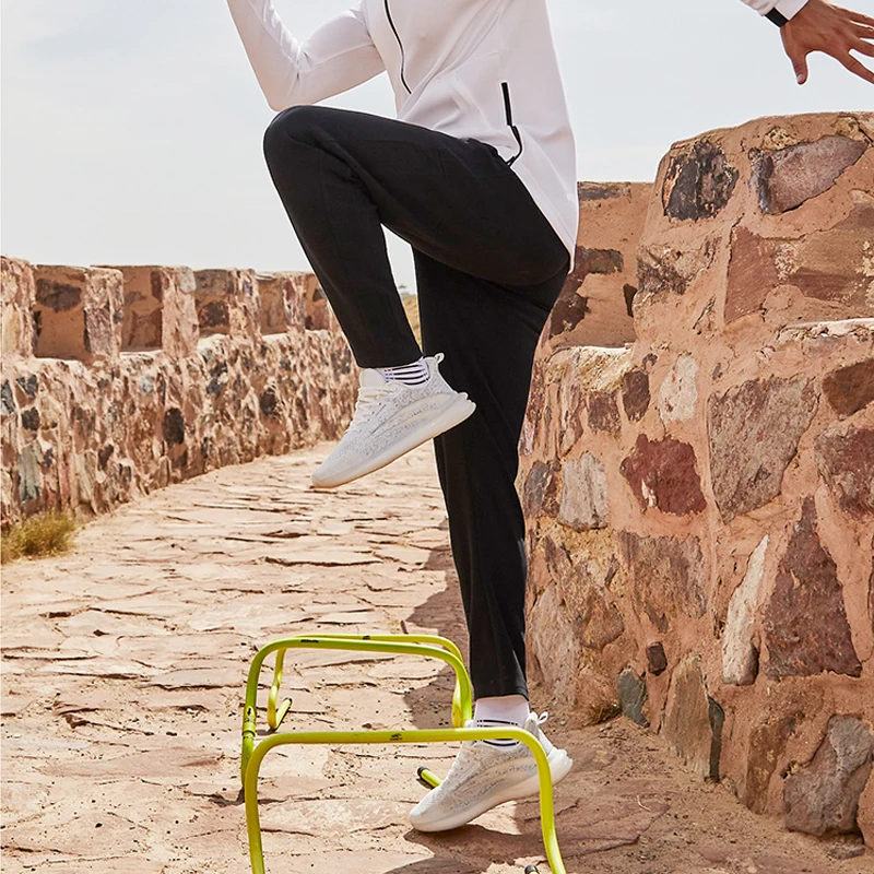 KELME Male Sneakers High Elastic Men's Running Shoes Breathable Women Luxury Jogging Sneakers Couple Casual Running Sneakers