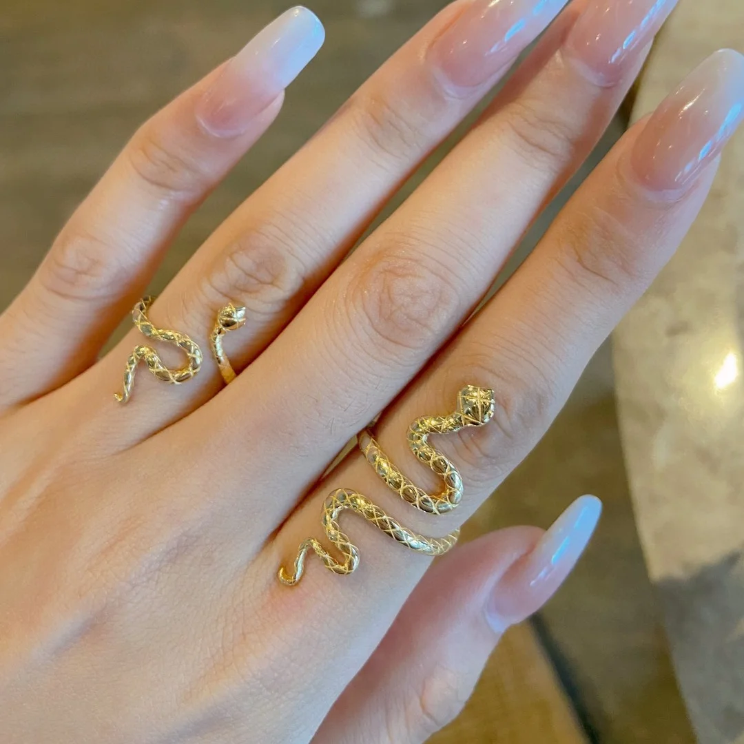 

IFASHION 18K чистое золотое кольцо змеевиковое кольцо (AU750) женщина - дизайнер сети красная мода