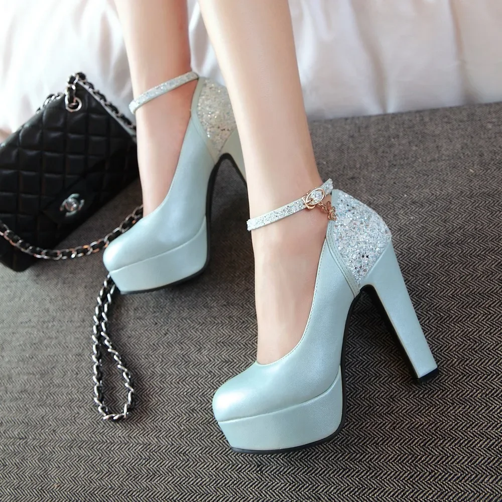 Рисунок 2 - Новые женские туфли на высоком каблуке