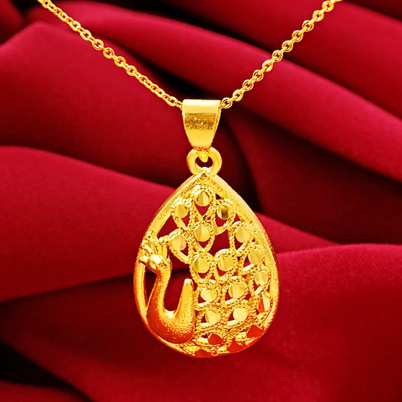 

Fashion Hot-selling Hollow Peacock Geometric Necklace Does Not Fade Imitation Gold Girl Jewelry Gift Birthday Gift