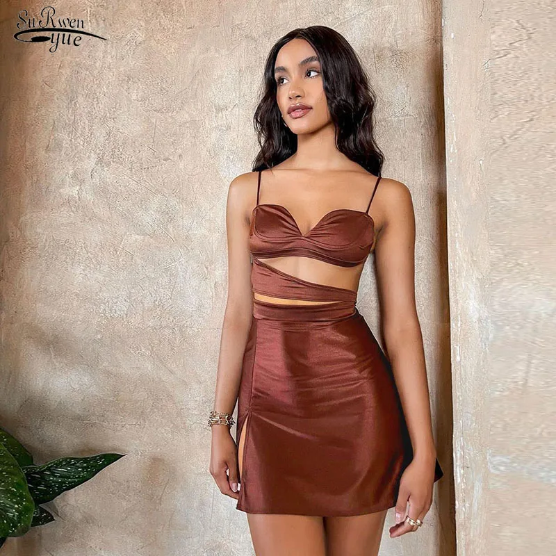 

Женский комплект из топа и юбки, Привлекательный комплект из 2 предметов с вырезами, мини-платье на бретелях для вечерние ринки и клуба, комп...