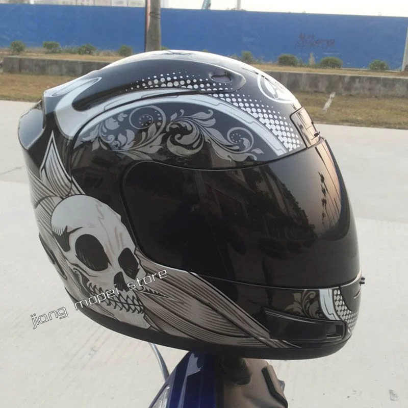 

Motorcycle helmet Male female personalities Cool Skull Head helmet Four Seasons Racing helmet Full coverage Locomotive safety