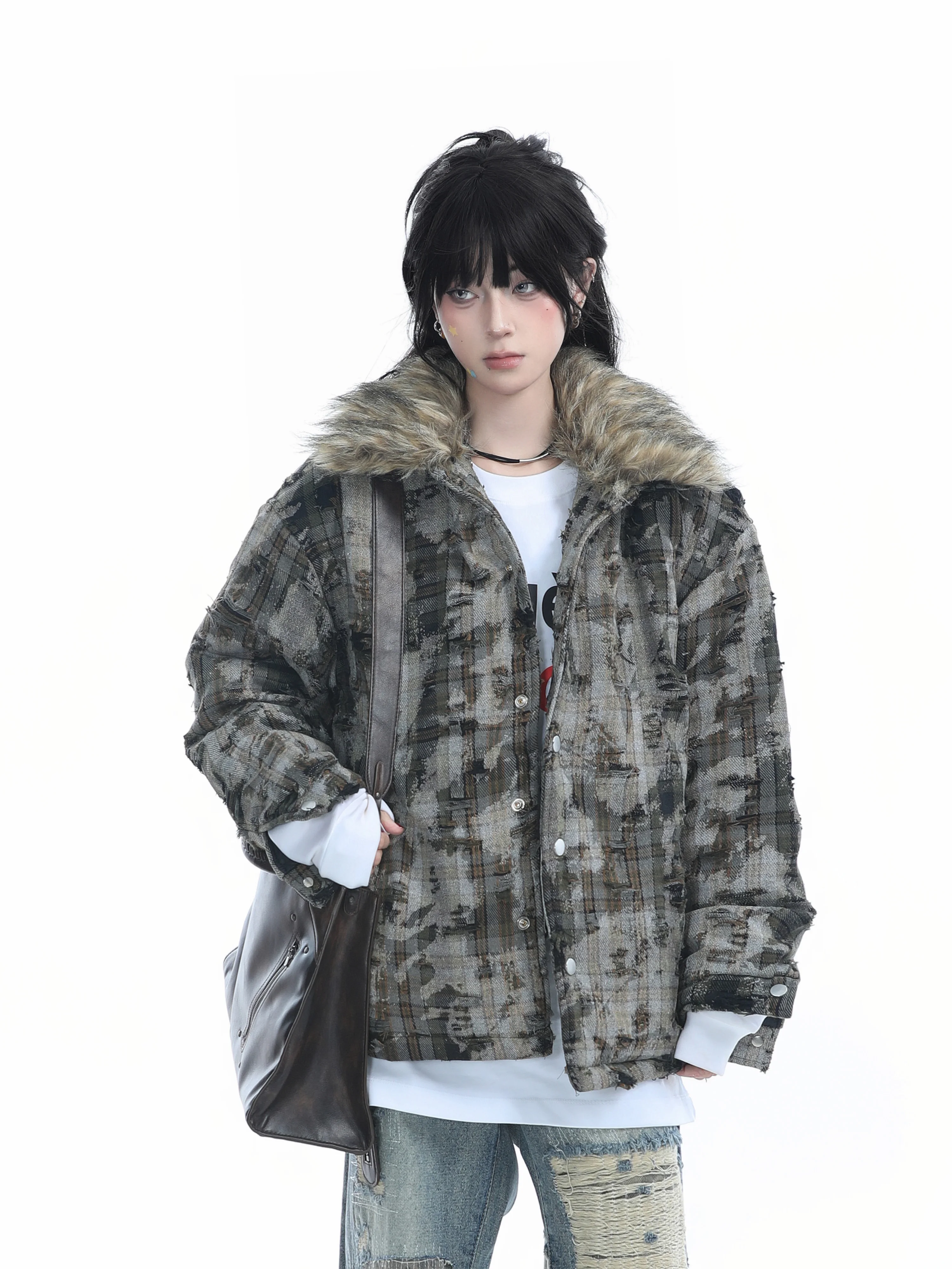 [Sitting in the Mountains] American vintage Camouflage Hood Cotton-Padded Coat for Women Winter Thickened Big Fur Collar Cott...