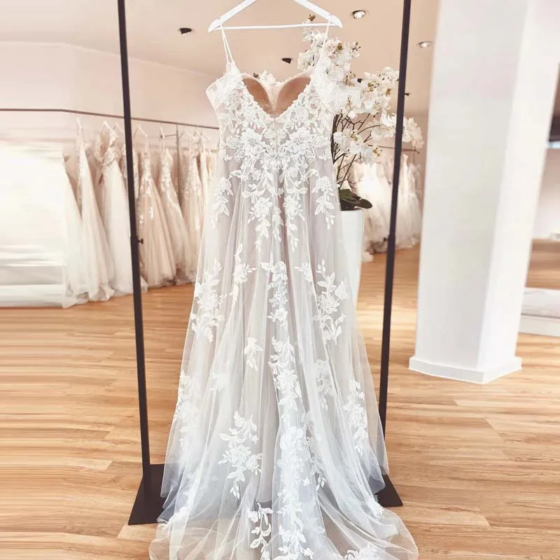 

White Lace Bridal Dresses Elegant Spaghetti Strap Sleeveless Lace Wedding Dress A-line Long Tulle Prom Dress vestidos de novia