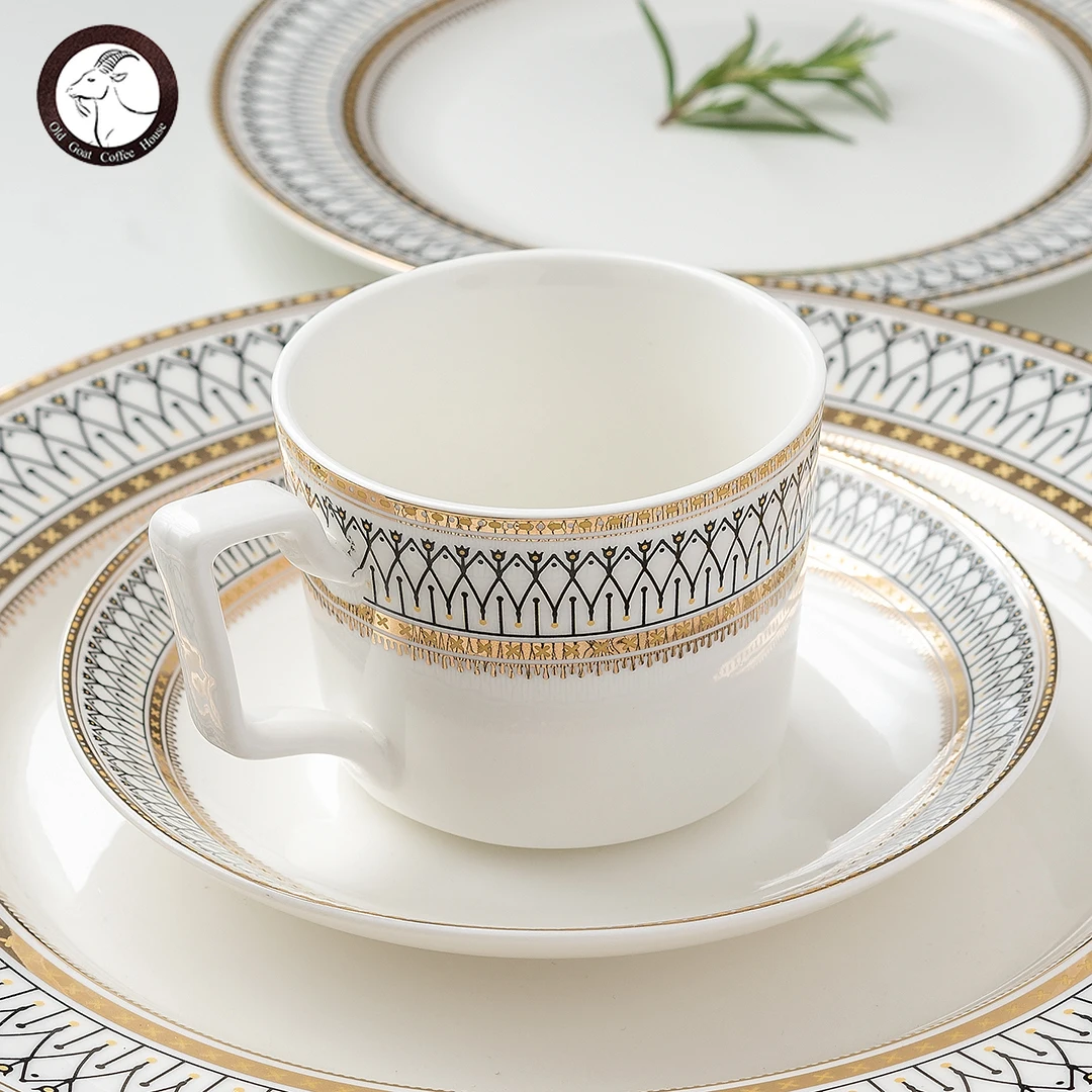 

Кофейная чашка Высококачественная Изысканная маленькая Роскошная легкая роскошная дизайнерская керамическая Высококачественная кофейна...