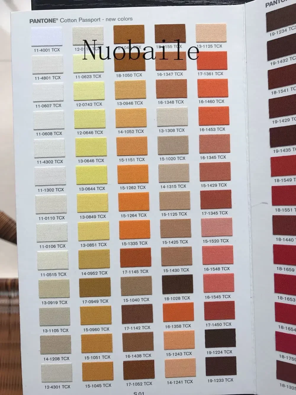 Фото США Pantone TCX FHIC200 Хлопковый паспорт 2310/2625/280 видов модных домашних интерьера Pantone Color Book Color Guide №4
