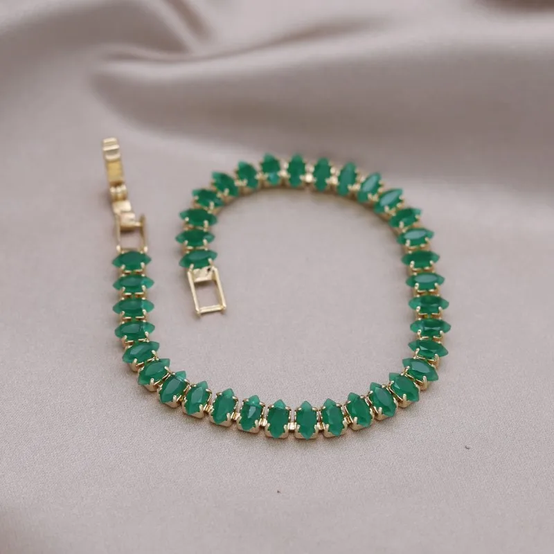 Женский браслет из циркония